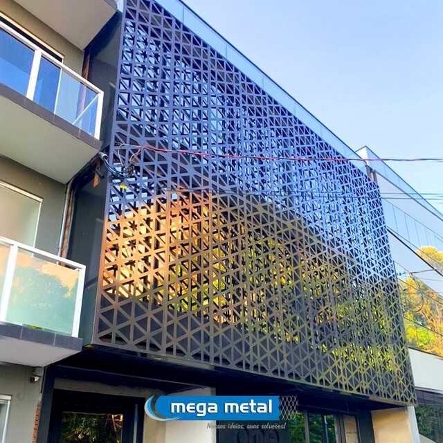 Fachadas em chapa metálica cortada a laser pela Mega Metal