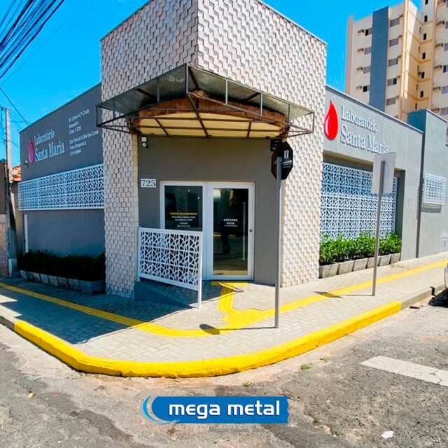 Fachadas em chapa metálica cortada a laser pela Mega Metal
