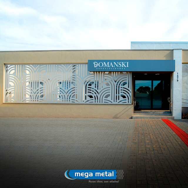 Fachadas em chapa metálica cortada a laser pela Mega Metal