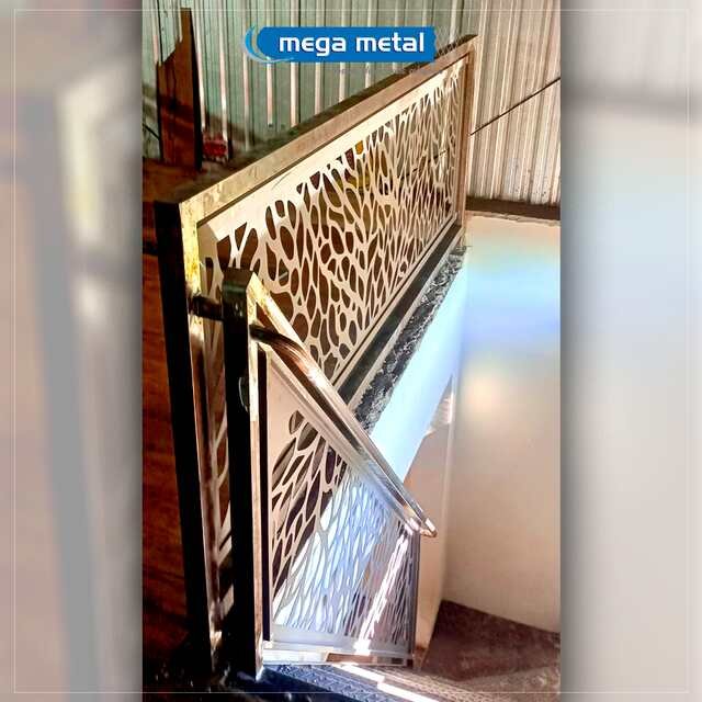 Guarda-corpos em chapa metálica cortada a laser pela Mega Metal